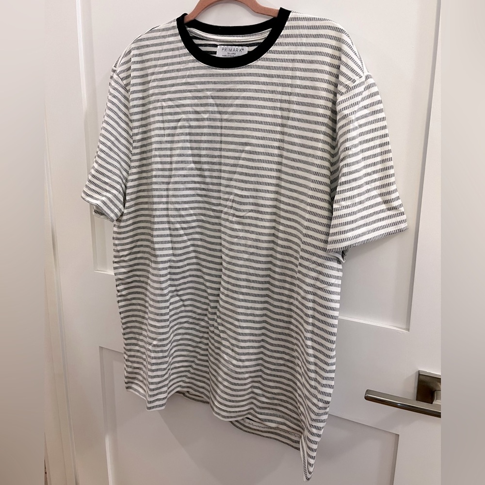2XL never worn primark mens T shirt